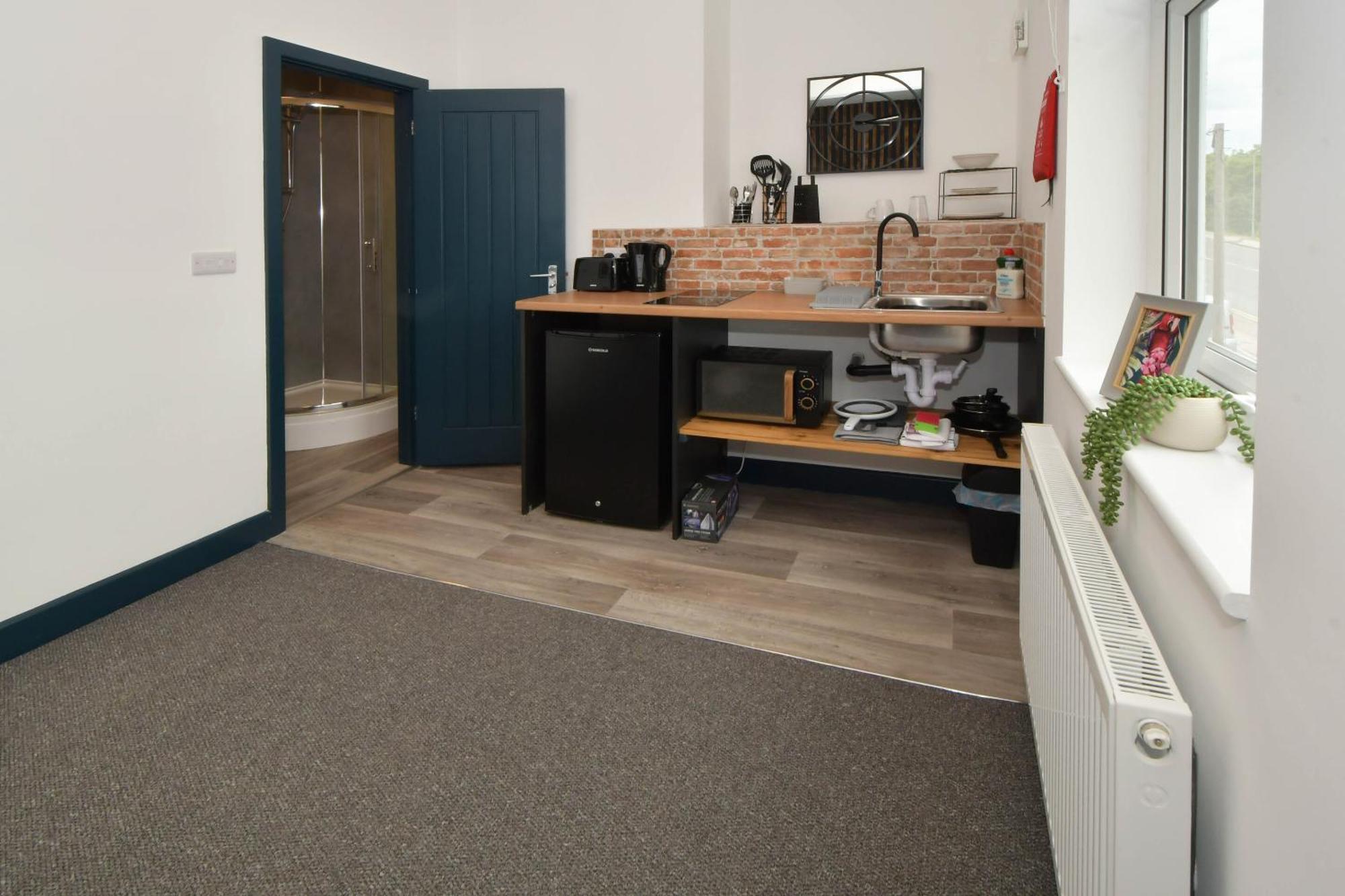 Stay At Shobnall Road Rooms And Studios Burton Екстериор снимка
